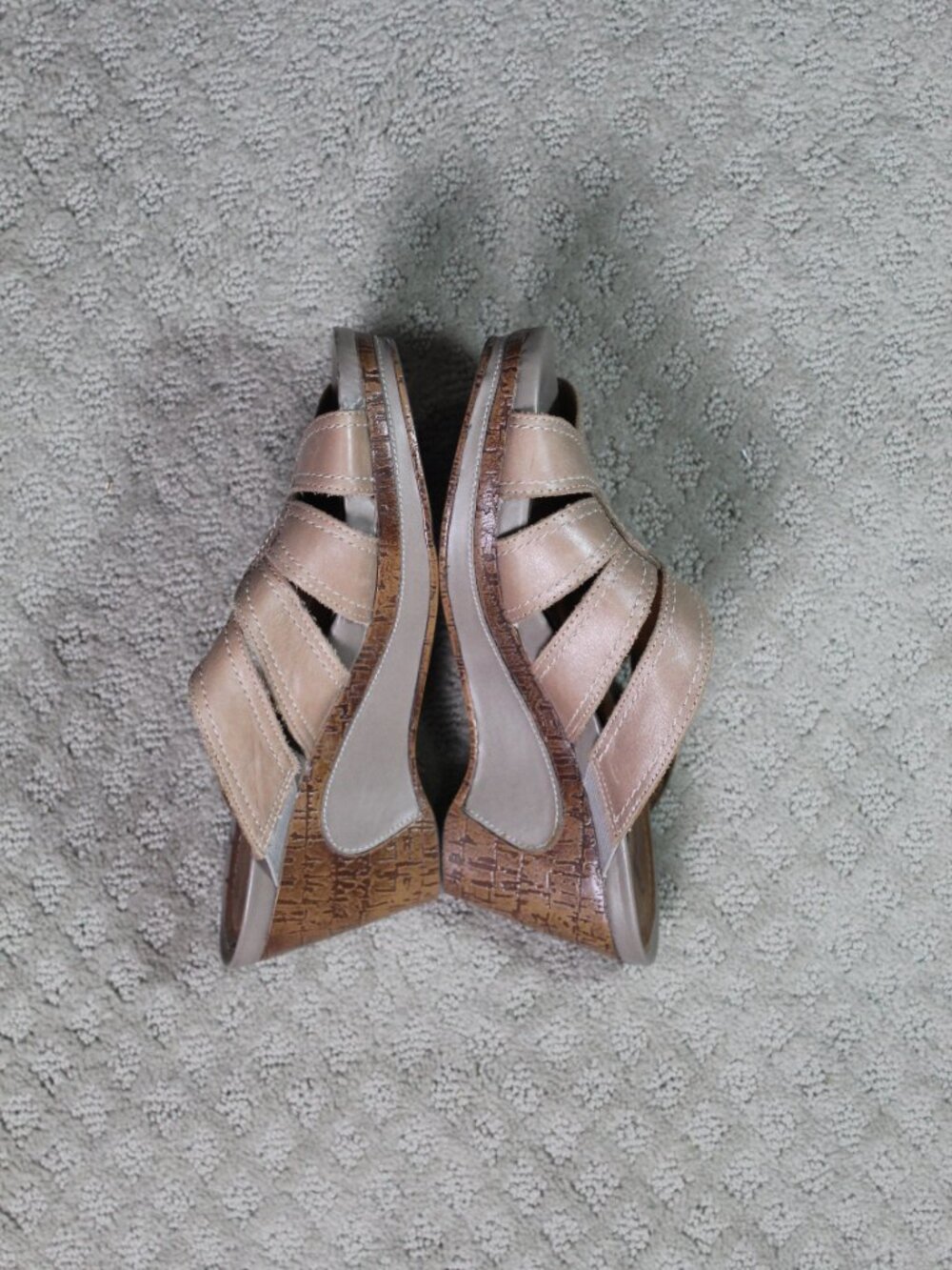 Natural Souls Size 8 Taupe 3" Wedge Heel Slides - Picture 3 of 6